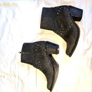 Miss Macie grey leather booties